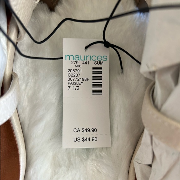 NWT Maurices Neutral Bone Color Faux Leather Strappy Gladiator Sandal Heels - 7. - Picture 8 of 10